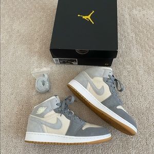 Air Jordan 1 Mid SE Coconut Milk/grey/white Size 4.5Y/6 Women